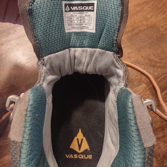 Vasque Breeze LT NTX Hiking Boots 7417 - Size 7.5 - Picture 3 of 4